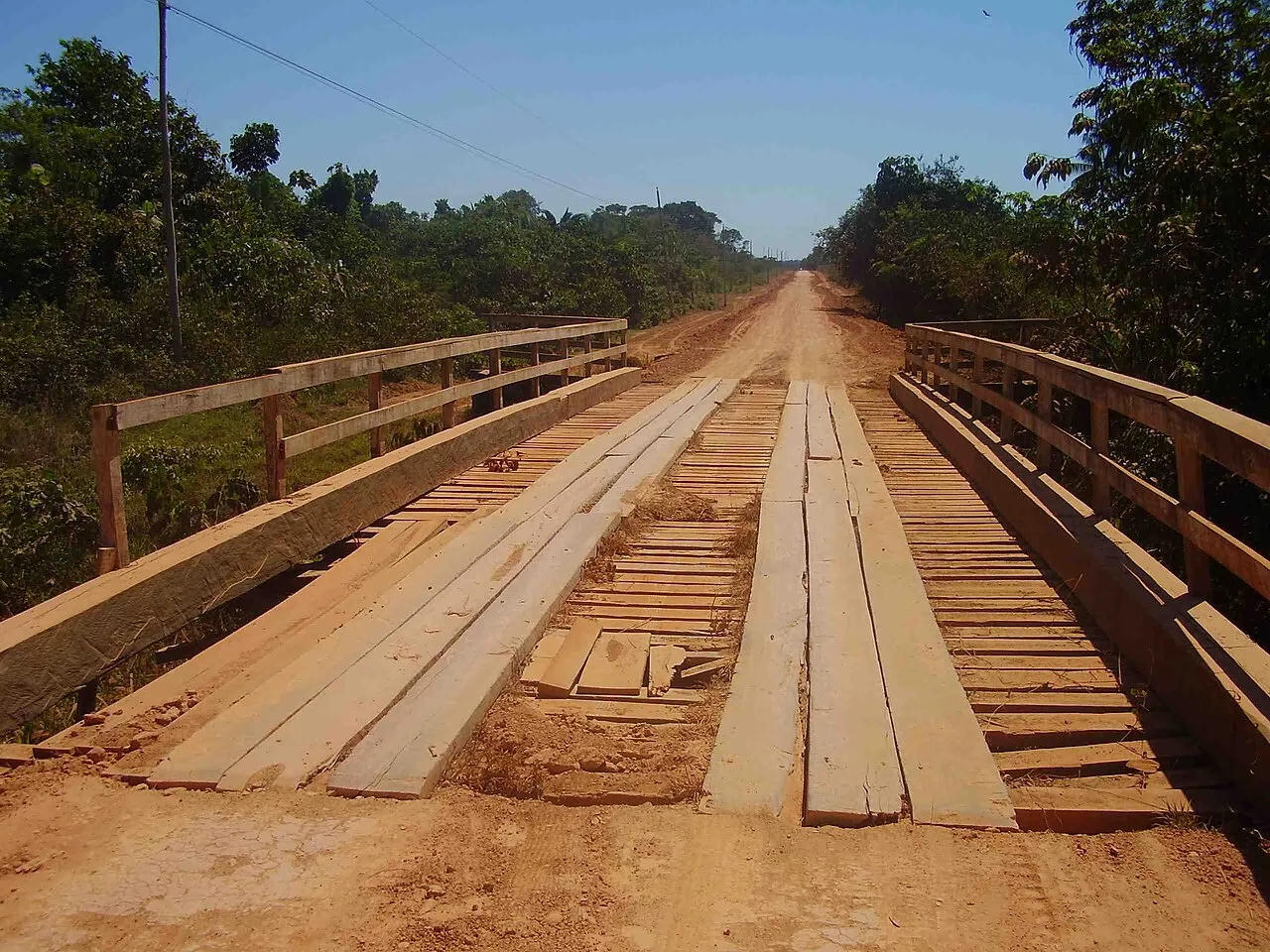 Caminhoneiro é preso após atropelar e matar ciclista na BR-319, em Porto Velho